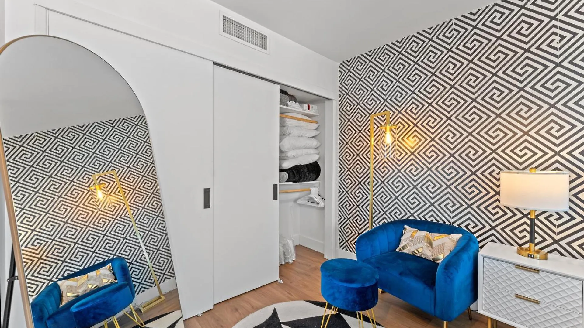 Windfield Condo In The Entertainment District Scottsdale 0*,